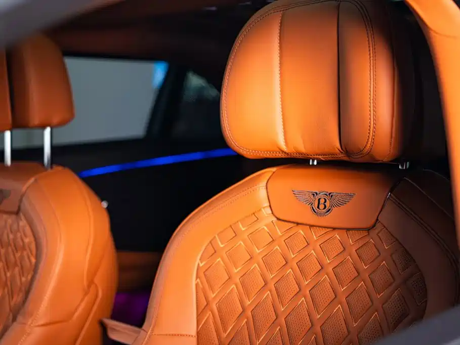 Bentley Flying Spur — миниатюра 18