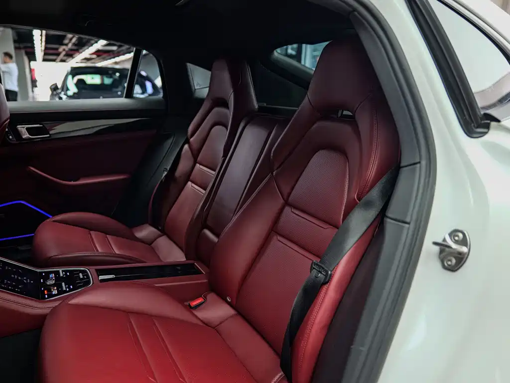 Porsche Panamera — миниатюра 5