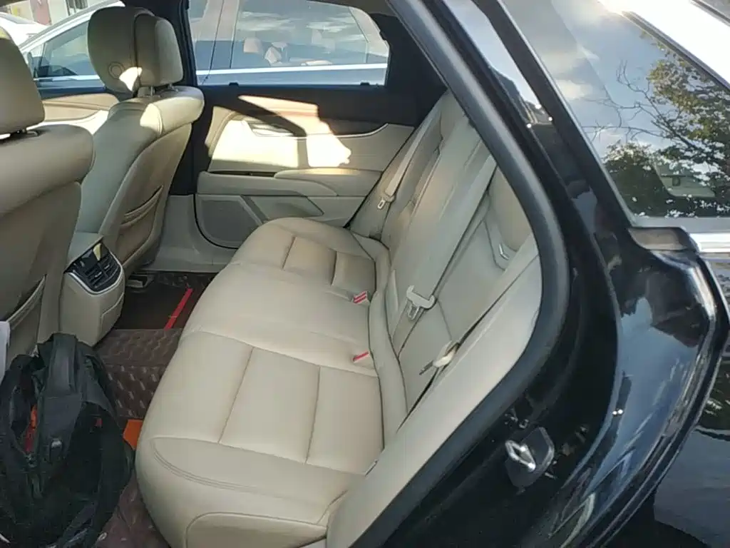 Cadillac XTS — миниатюра 17