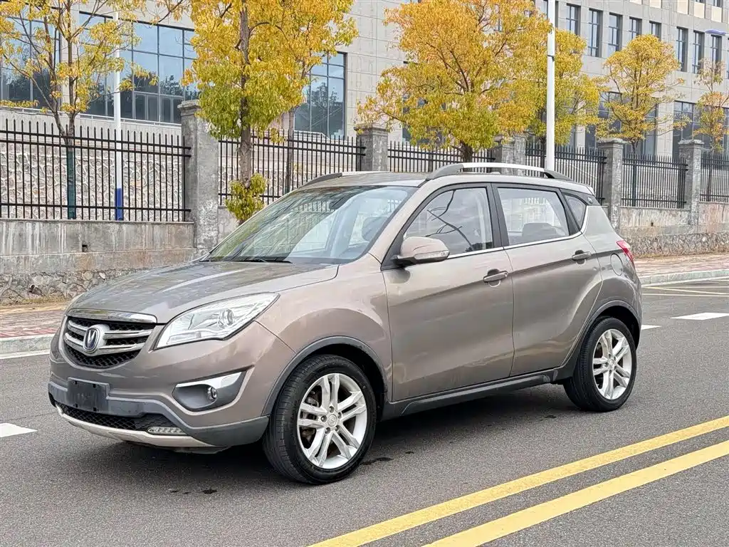 CHANGAN CS35