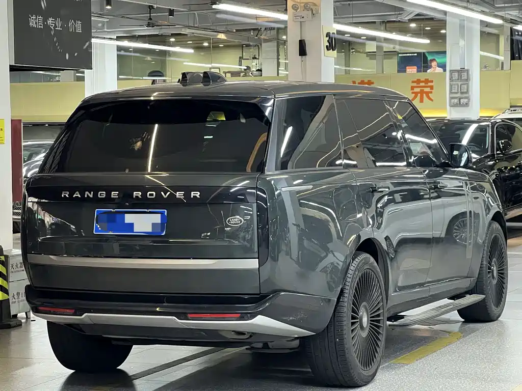 Land Rover Range Rover — миниатюра 4