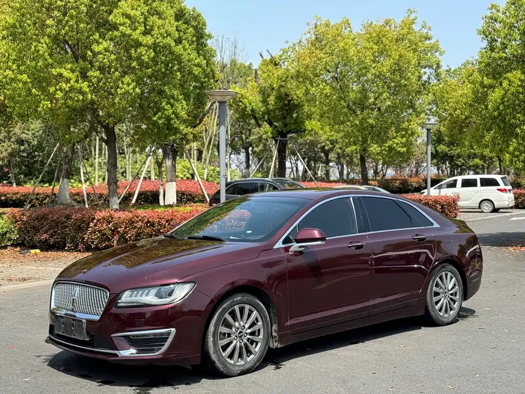 Lincoln MKZ