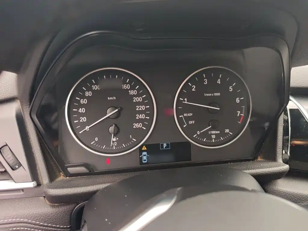 BMW 2 Series Active Tourer (Import) — миниатюра 4