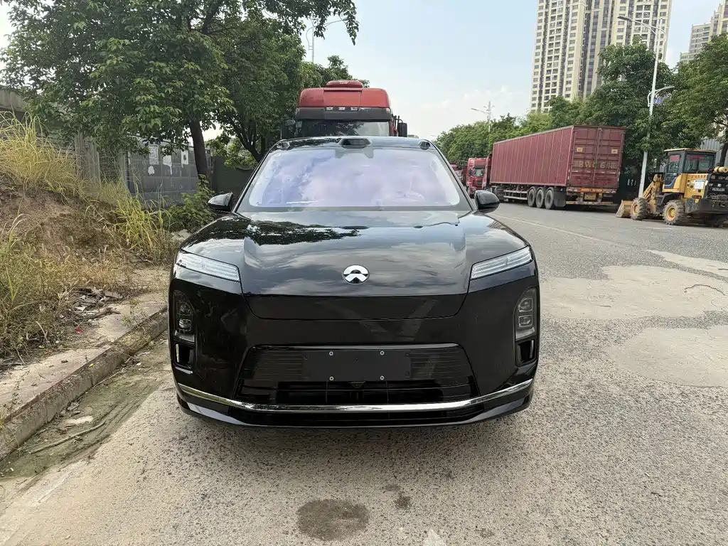 NIO ES8 — миниатюра 2