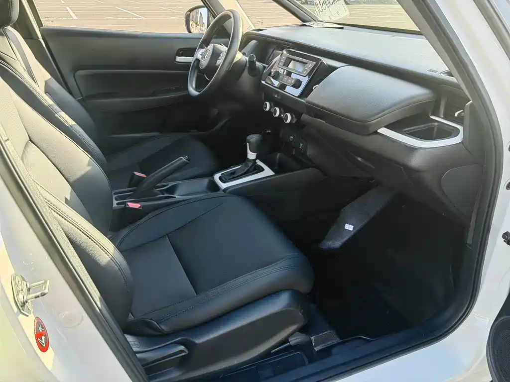 Honda Fit — миниатюра 13