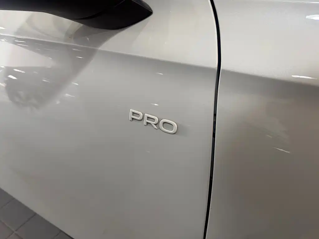 VOLKSWAGEN ID.7 VIZZION