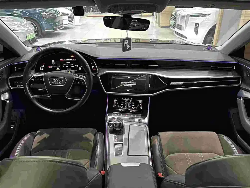 Audi A7L — миниатюра 9