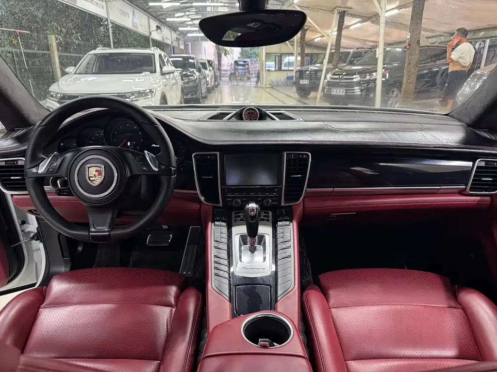 Porsche Panamera — миниатюра 9