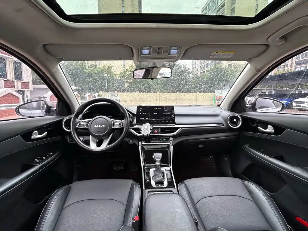 Kia K3 - фото 5