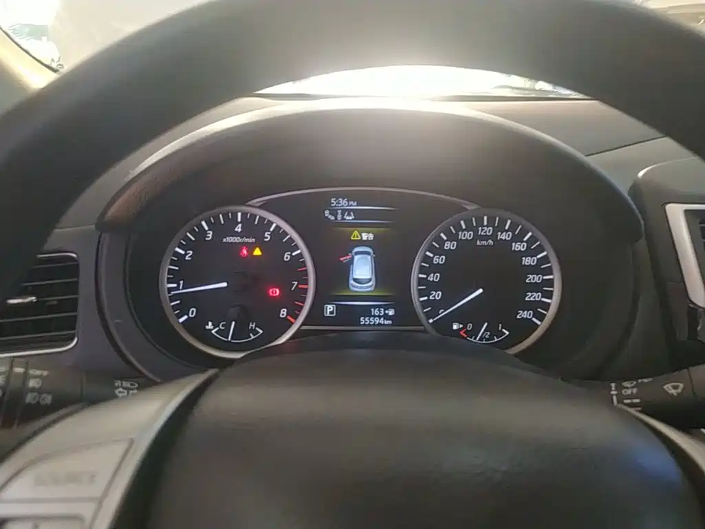 Nissan Tiida — миниатюра 12