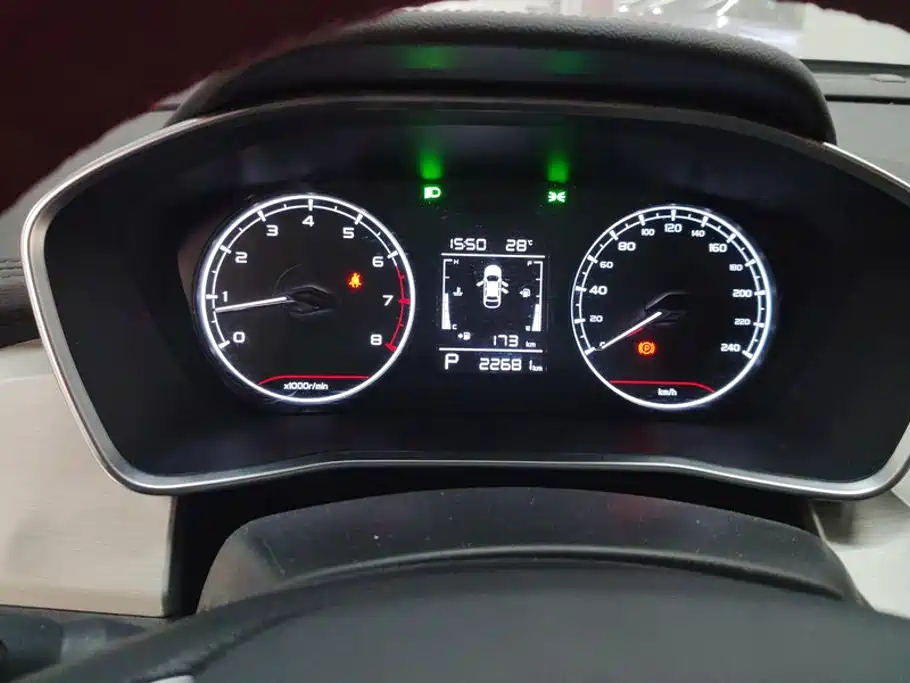 Geely Binyue — миниатюра 14