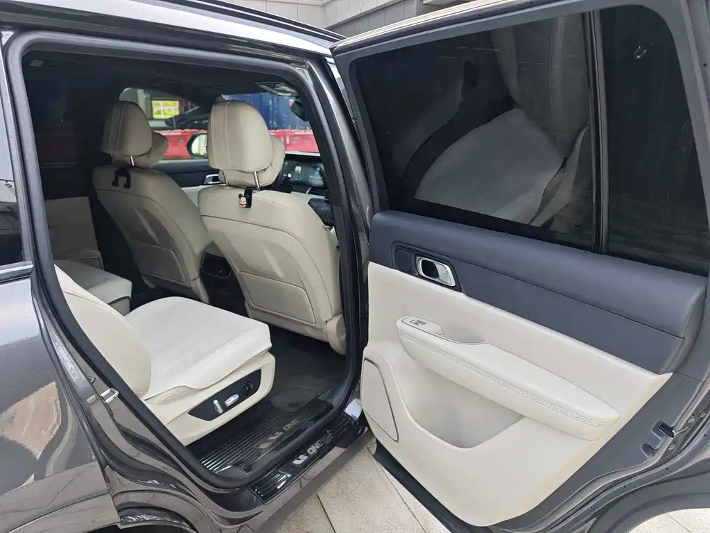 Li Auto Li ONE — миниатюра 12