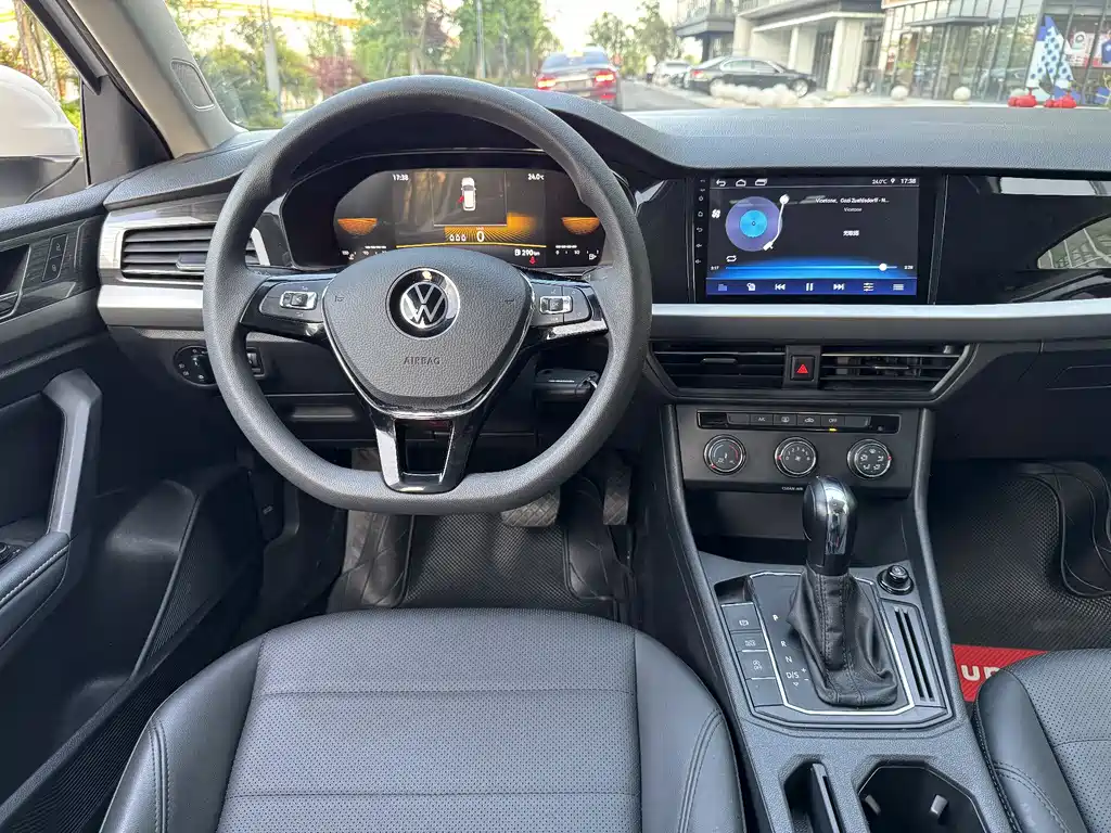Volkswagen Lavida 2021 1.5L AT