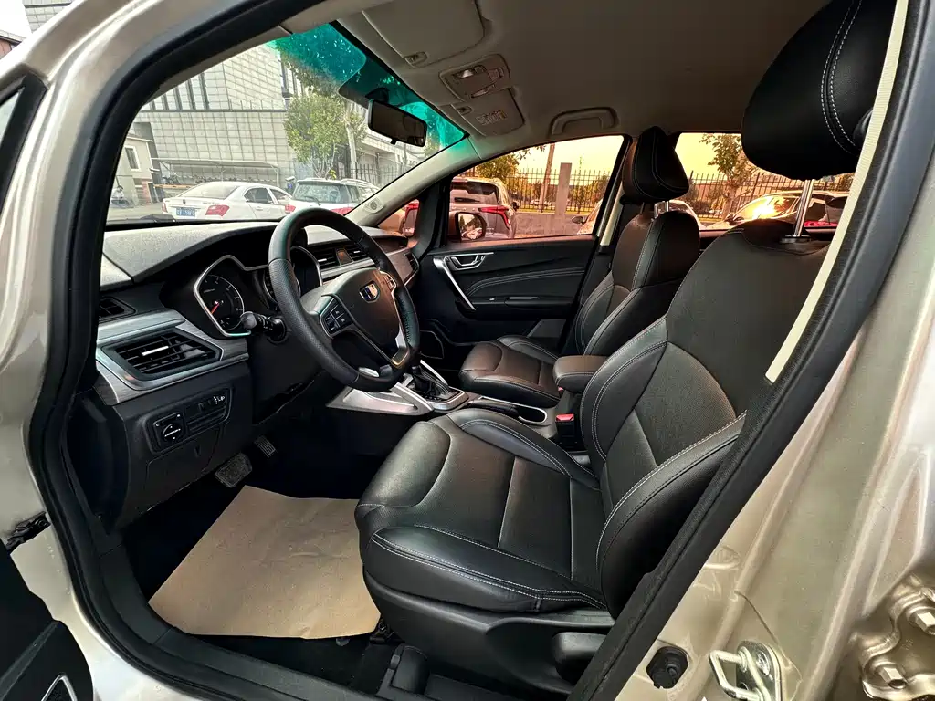 Geely Vision X3 — миниатюра 12