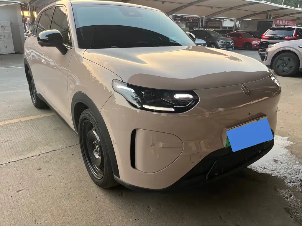 Leapmotor Leapmotor A10 — миниатюра 3