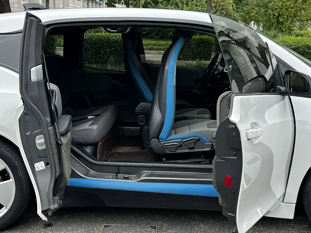 BMW i3 (Import) — миниатюра 14