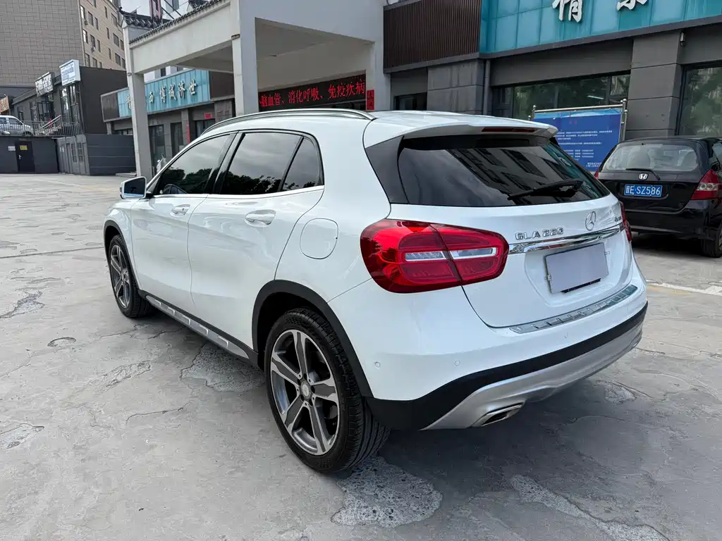Mercedes-Benz GLA 2015 GLA 220 4MATIC Luxury