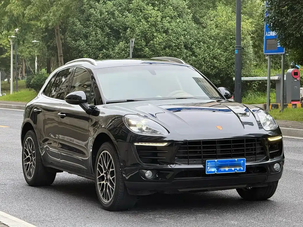 Porsche Macan — миниатюра 9