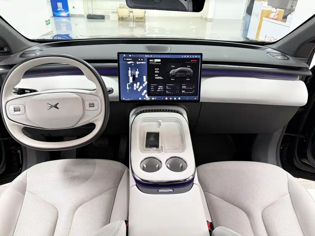 XPeng G7 — миниатюра 9