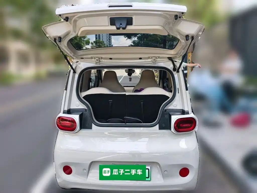 Wuling MINIEV — миниатюра 20