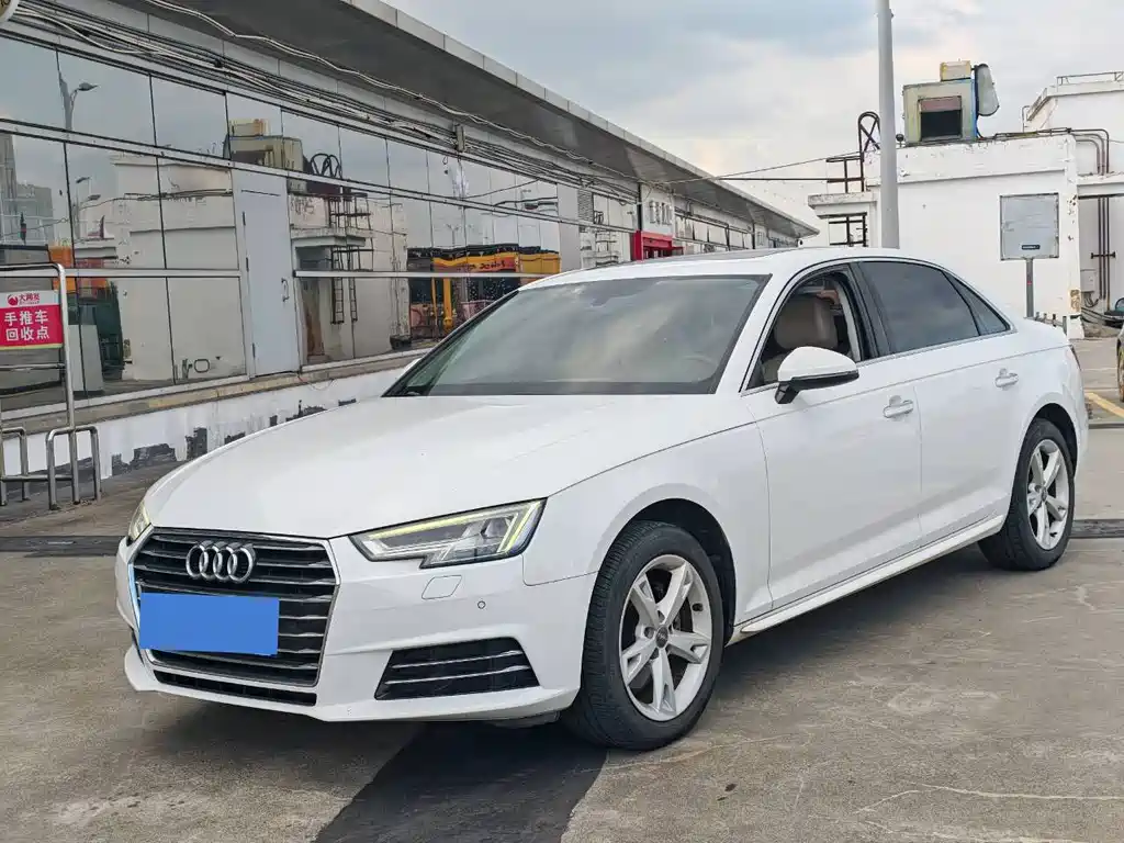 Audi A4L — миниатюра 2