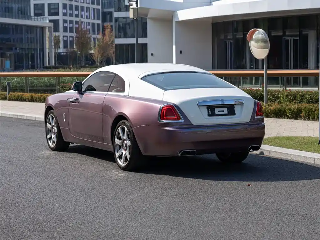 ROLLS-ROYCE PHANTOM