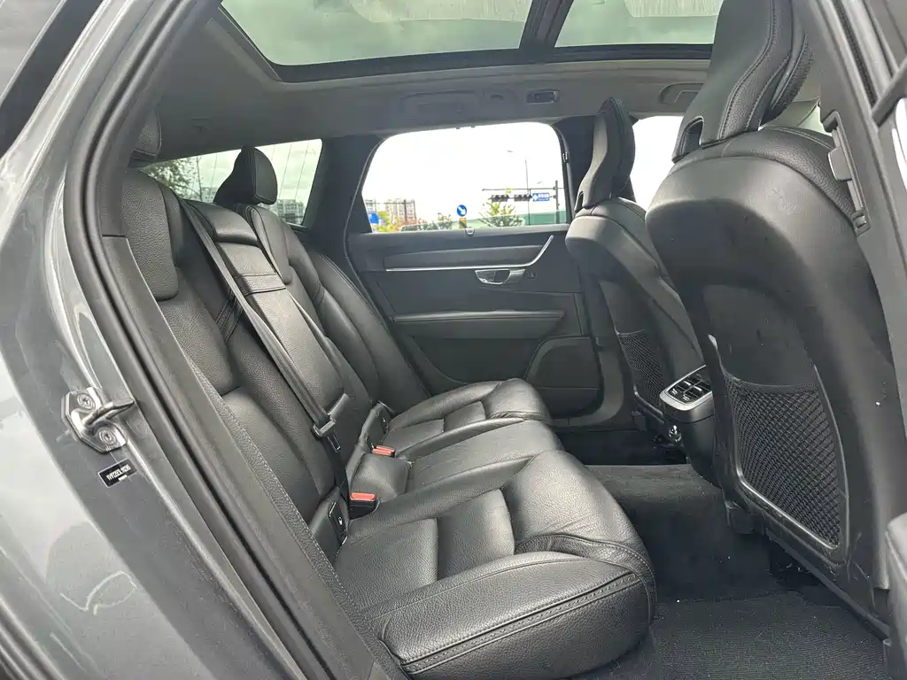 Volvo V90 — миниатюра 11