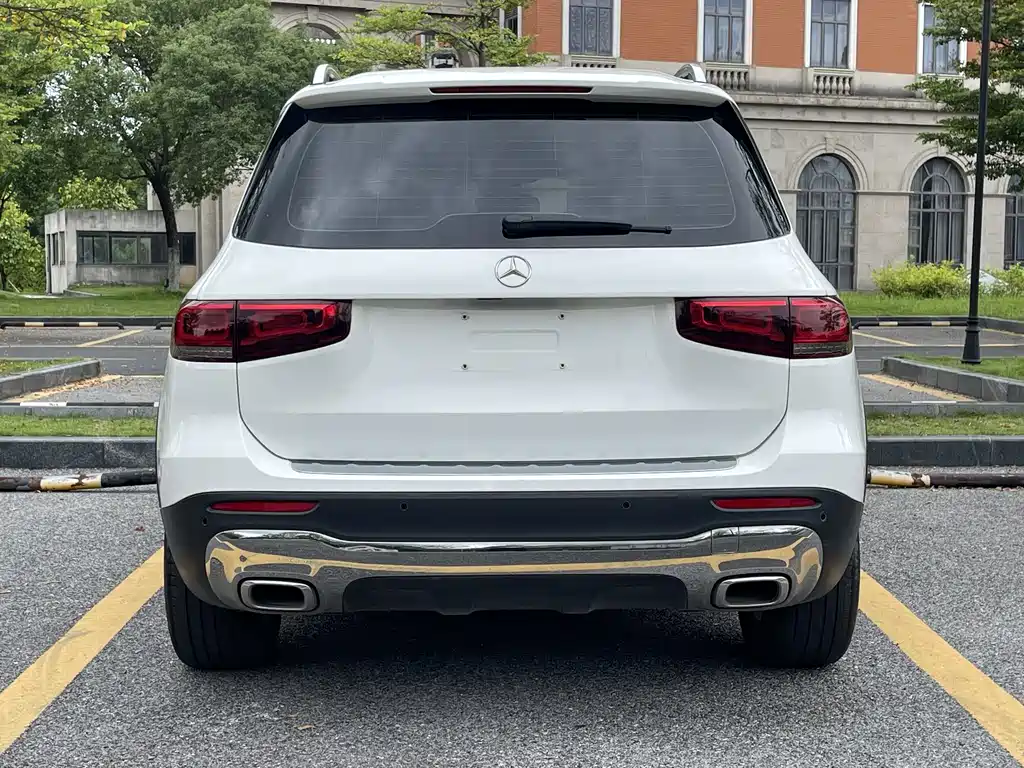 Mercedes-Benz GLB — миниатюра 10
