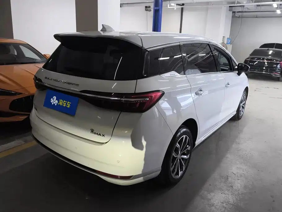 BYD MAX — миниатюра 3