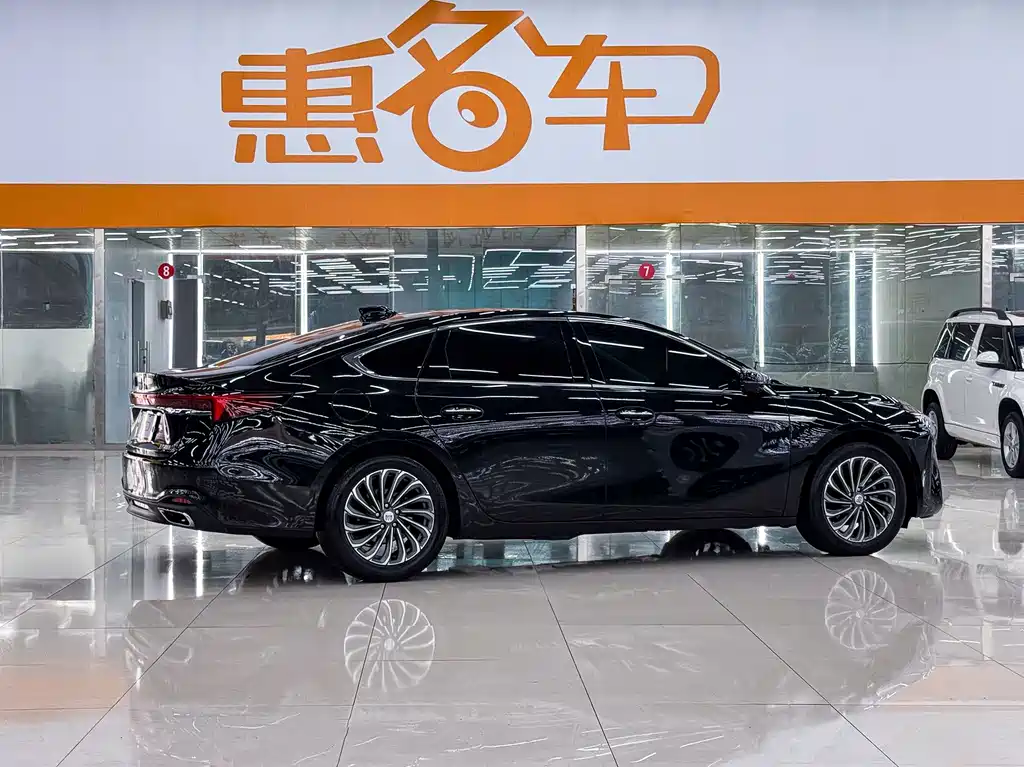 Buick LaCrosse — миниатюра 12