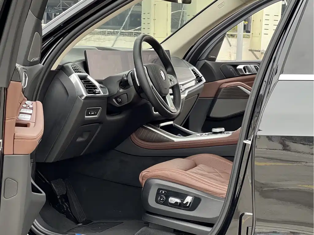 BMW X7 2024 xDrive40i Lead Luxury