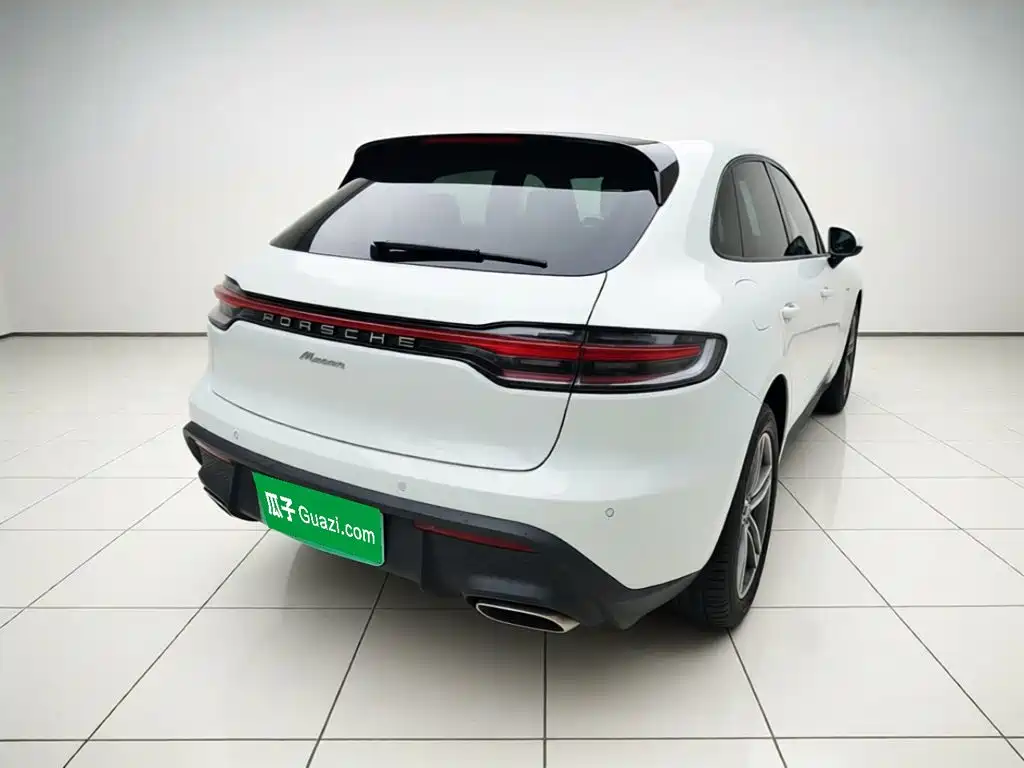 Porsche Macan — миниатюра 6