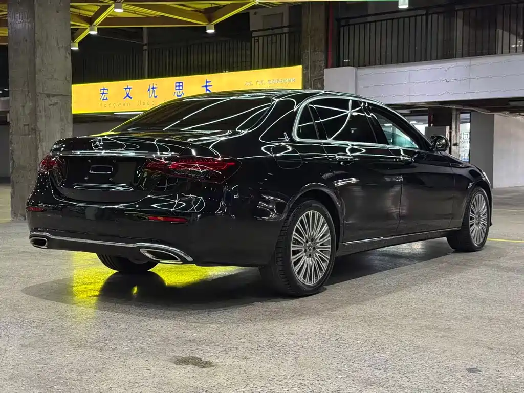 Mercedes-Benz E-Class — миниатюра 8