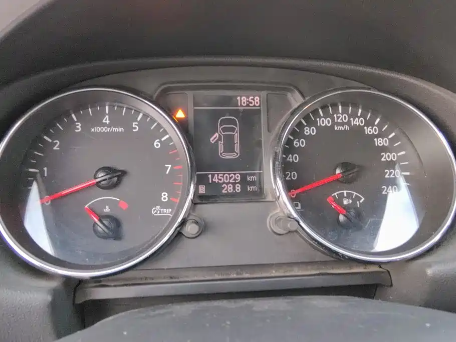 Nissan Qashqai — миниатюра 14