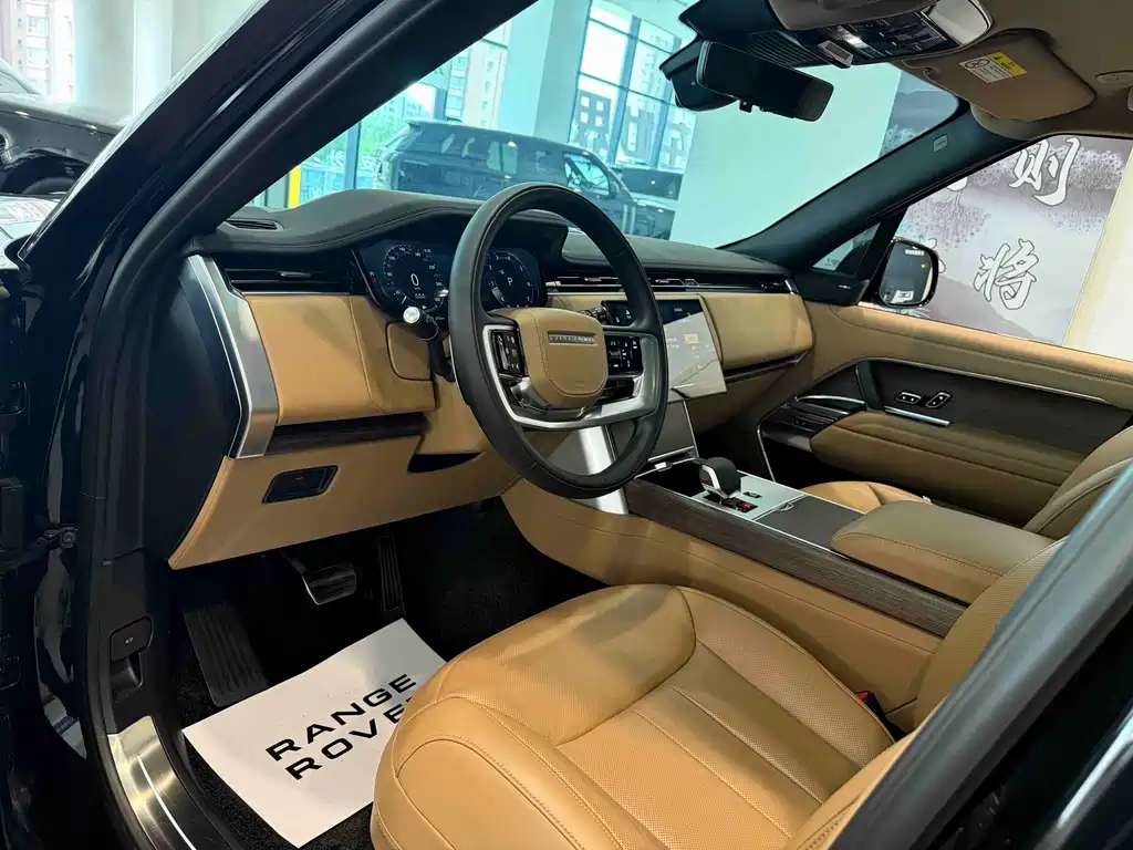 Land Rover Range Rover 2025 3.0 L6 400PS Long Wheelbase