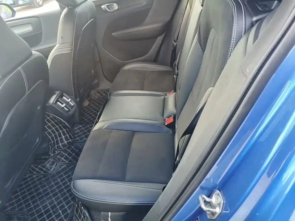 Volvo XC40 — миниатюра 17