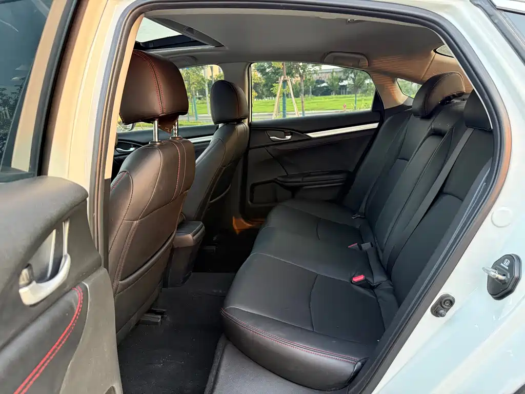 Honda Civic — миниатюра 11