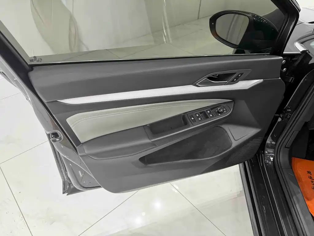 Volkswagen Golf 2023 280TSI DSG Pro