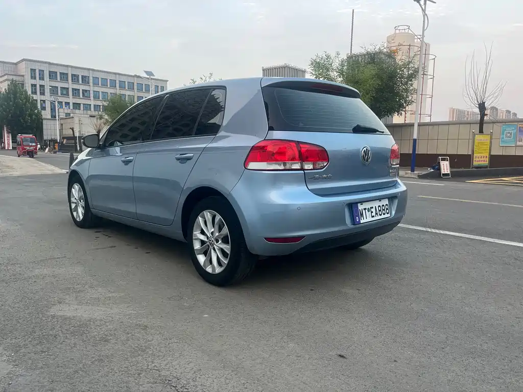 Volkswagen Golf — миниатюра 6