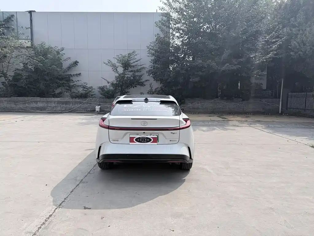 Toyota bZ5 — миниатюра 5