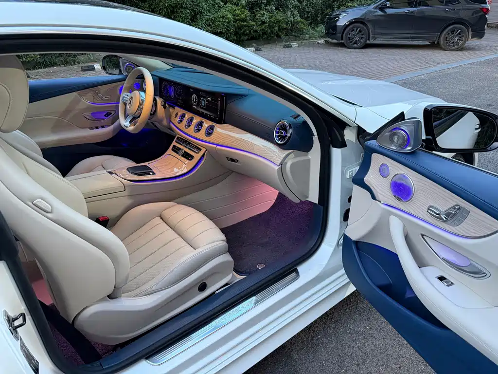 Mercedes-Benz E-Class (Import) — миниатюра 10