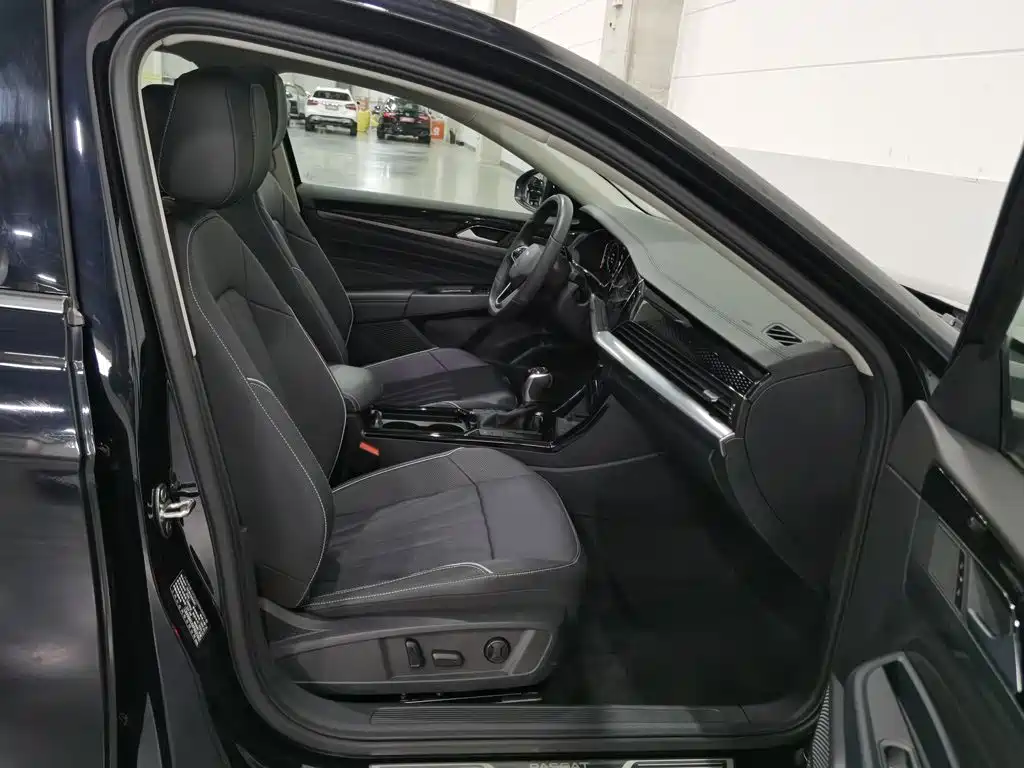 Volkswagen Passat — миниатюра 23