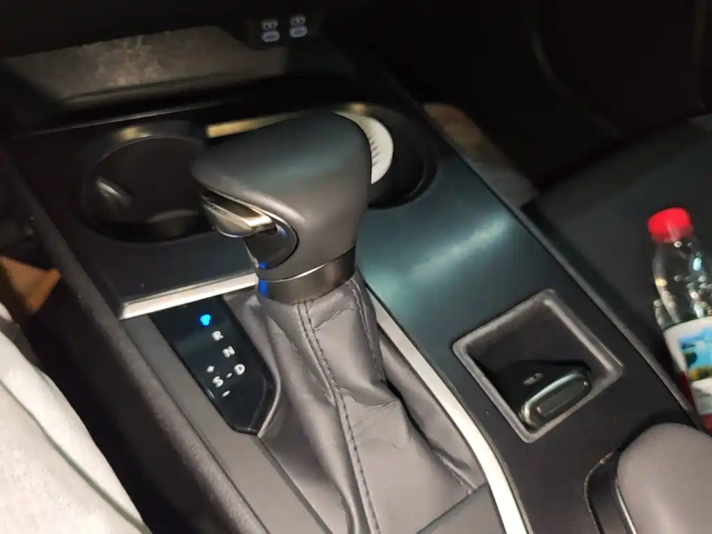 Lexus UX — миниатюра 7