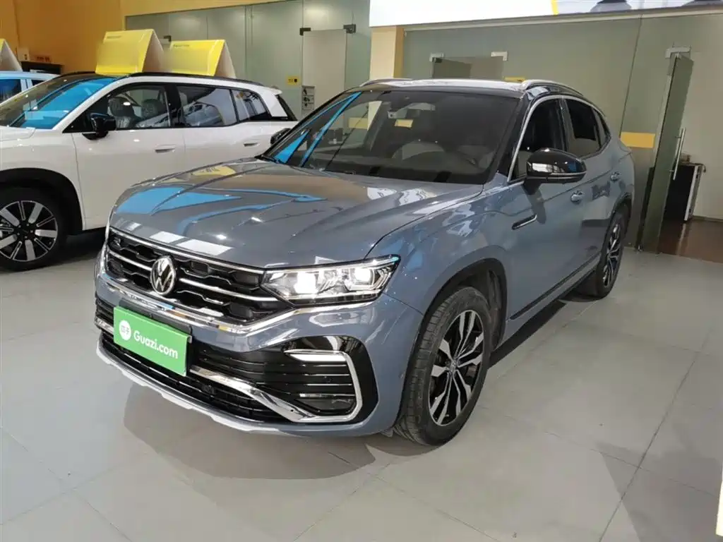 Volkswagen X 2020