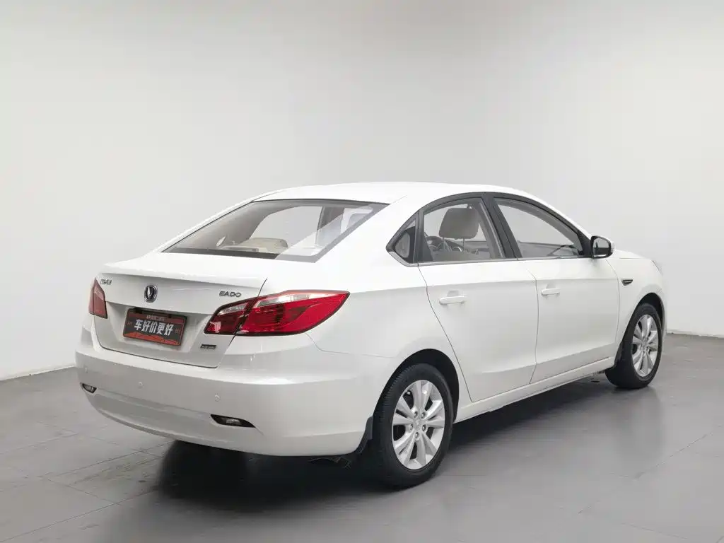 Changan Eado — миниатюра 2