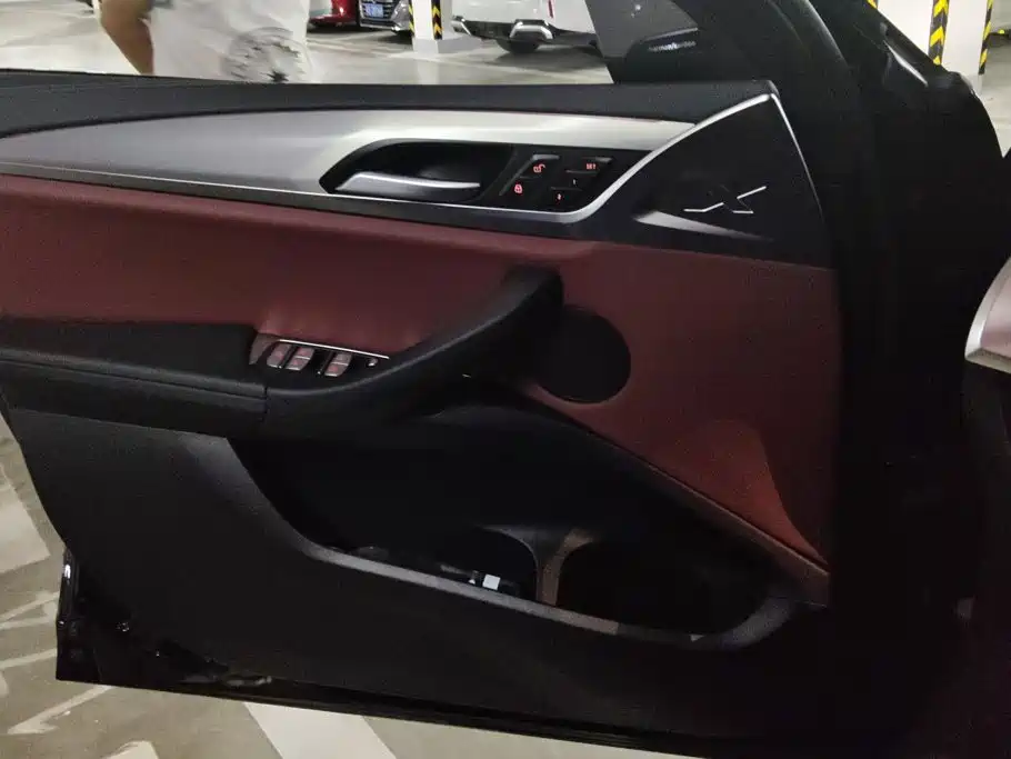 BMW X4 — миниатюра 7