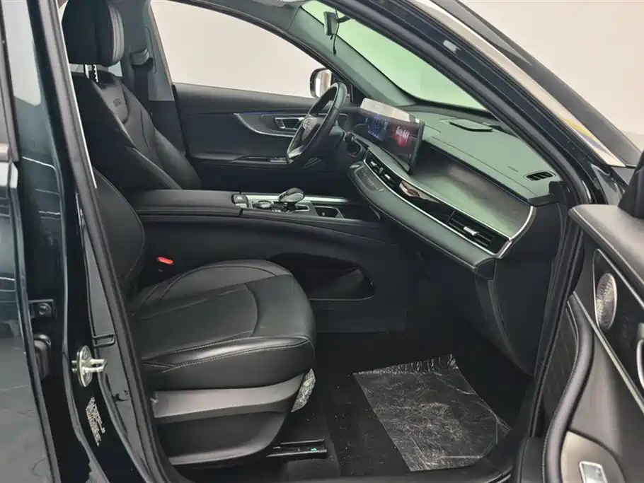 Chery 8 PRO 2022 290T 5 мест