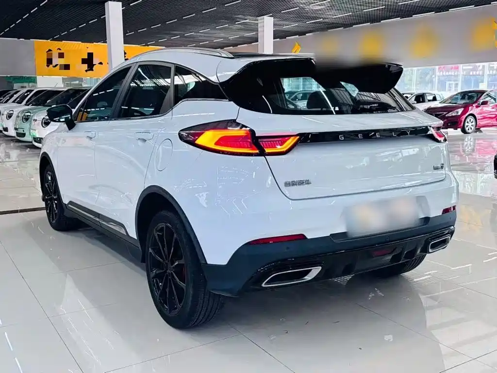 Geely Emgrand S — миниатюра 5