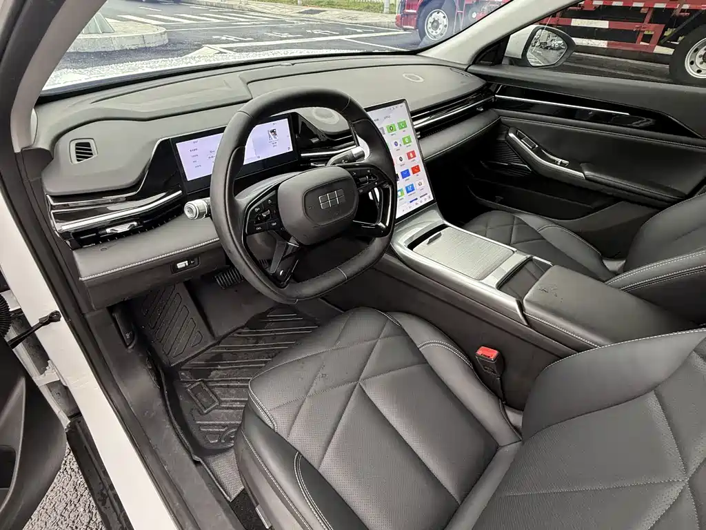 Geely Galaxy Galaxy L6 L6 2024 125km PLUS