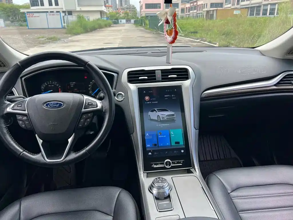 Ford Mondeo — миниатюра 9